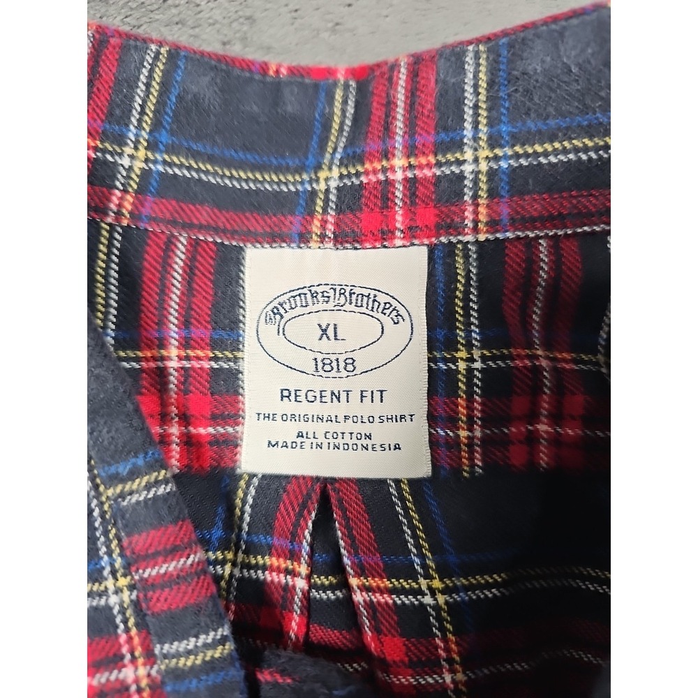 Brooks Brothers Flannel Shirt Men XL Red Black Blue Plaid Regent Fit 100% Cotton - Picture 2 of 5